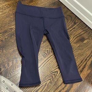 Lululemon dark purple crop leggings